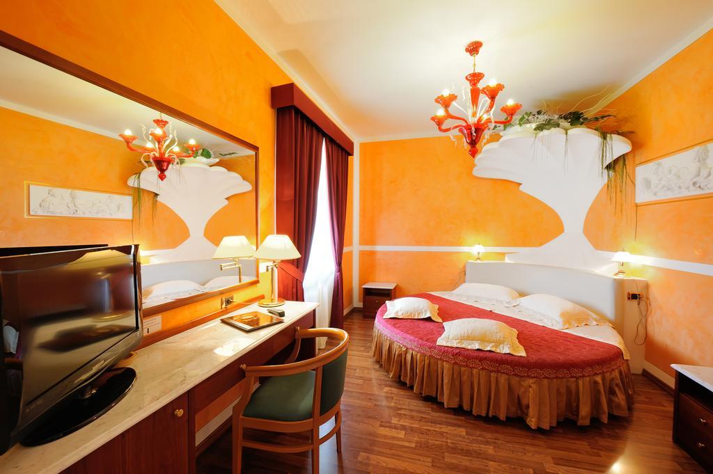 Hotel Benessere Villa Fiorita 콜피오리토 외부 사진